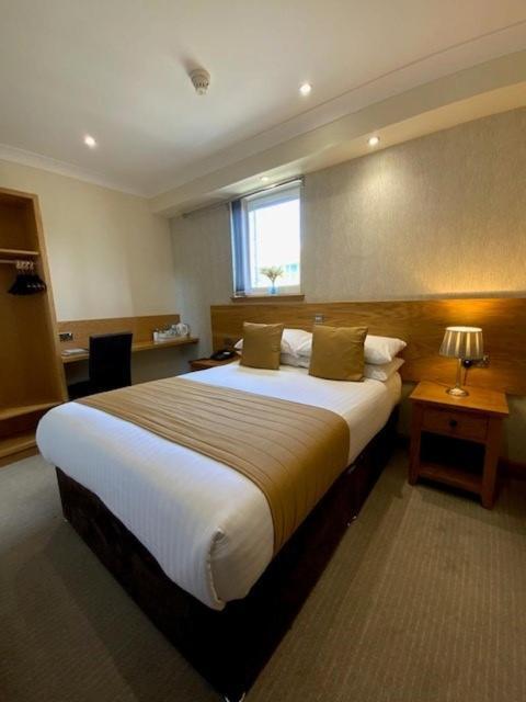 Victoria Hotel Керкколди Экстерьер фото